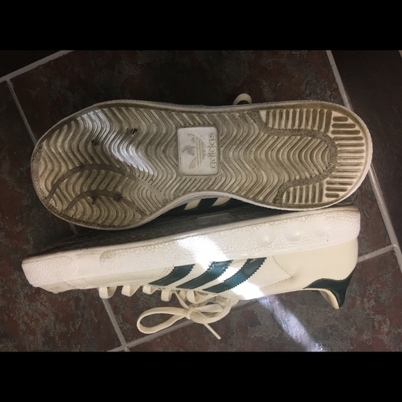 Adidas - Picture 3 of 4